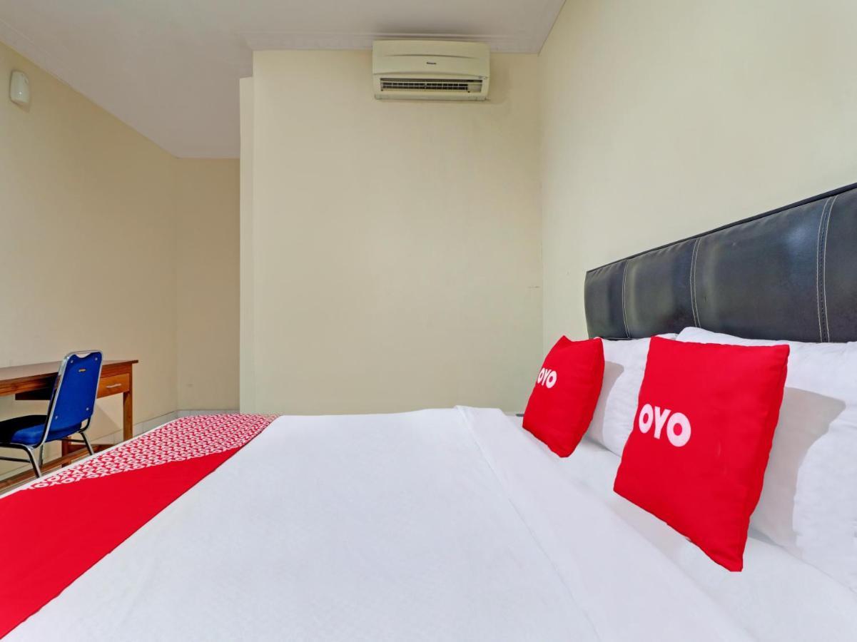 Capital O 90407 Wisma Bahtera Hotel Cirebon Exterior photo
